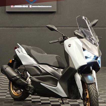 YAMAHA XMAX 300 CONNECTED ABS YAMAHA XMAX 300 CONNECTED ABS
